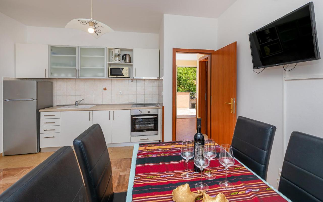 Apartments Bralovic Орашац Экстерьер фото